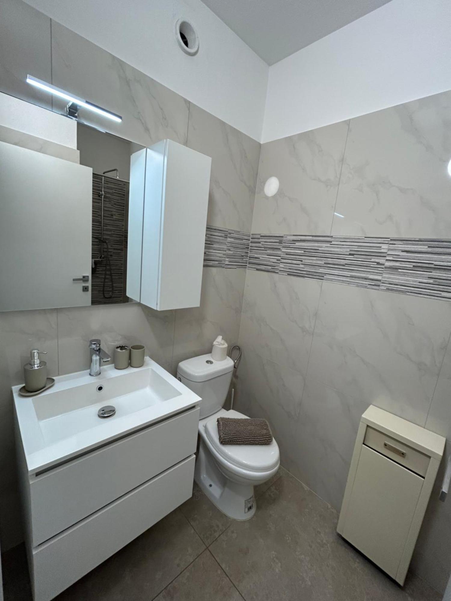 *Veranda'S Rooms* - Free Parking In Central Lugano Ngoại thất bức ảnh