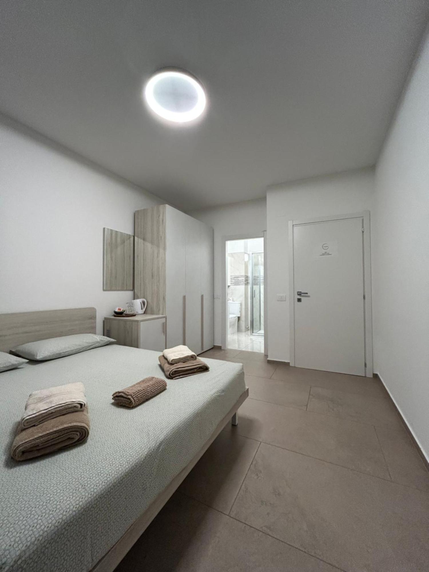 *Veranda'S Rooms* - Free Parking In Central Lugano Ngoại thất bức ảnh